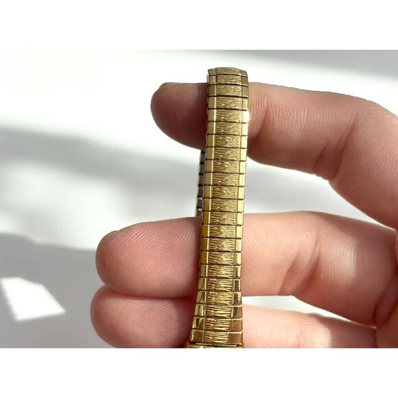 Pulsar V811-X055 Gold Toned Ladies Vintage Wristwatch - 18mm - WORKS! - Picture 4 of 14